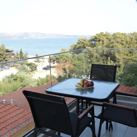 Rodon House Aparthotel-3